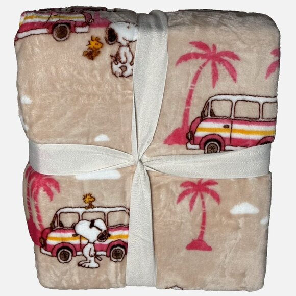 Peanuts Snoopy Berkshire Beach Van Palm Tree FULL/QUEEN Blanket Summer Ice Cream - Picture 2 of 9